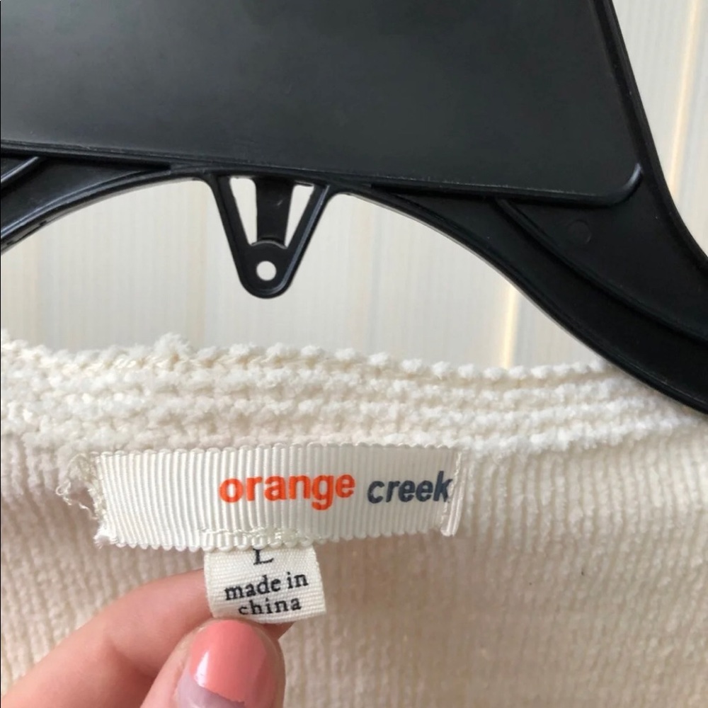 sweater - Picture 2 of 3